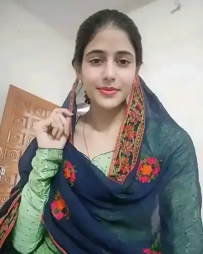 Call Girl Akot