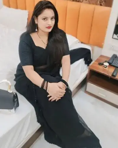 Escort Service Akot