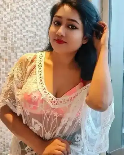 Escort Akot